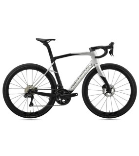 2025 Pinarello X7 Ultegra Di2 Disc - Road Bike 2025 Pinarello X7 Ultegra Di2 Disc - Road Bike