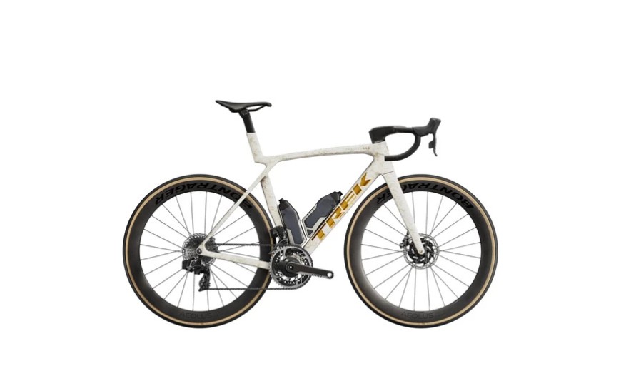 Looking for a High-End Road Bike? Here Are 3 Top Picks for 2025