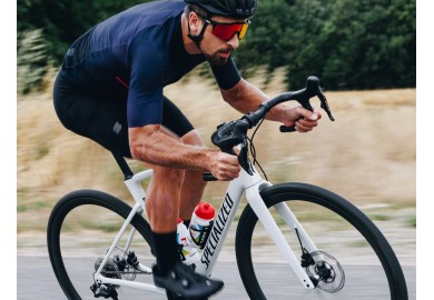Specialized Roubaix SL8 Expert Review: The Ultimate Endurance Carbon Road Bike for 2026